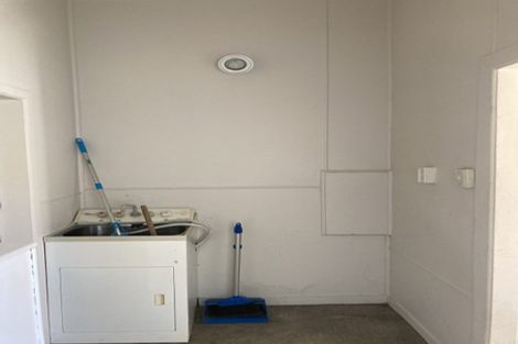 Photo of property in 5 Mckinley Crescent, Brooklyn, Wellington, 6021