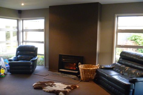 Photo of property in 21 Larch Crescent, Alexandra, 9320