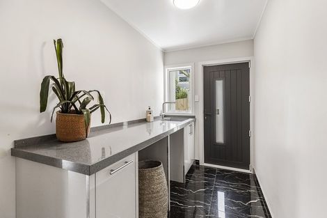 Photo of property in 19 Jubilee Road, Khandallah, Wellington, 6035