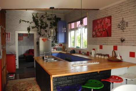 Photo of property in 22 Timaru Road, Waimate, 7924