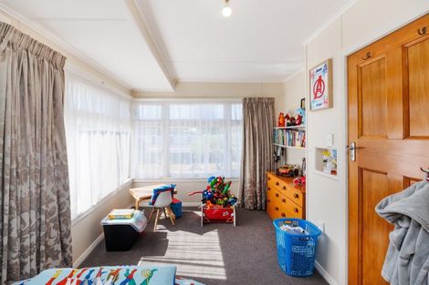 Photo of property in 93 Featherston Street, Takaro, Palmerston North, 4412