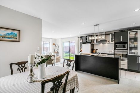 Photo of property in 86 Seabrook Avenue, New Lynn, Auckland, 0600