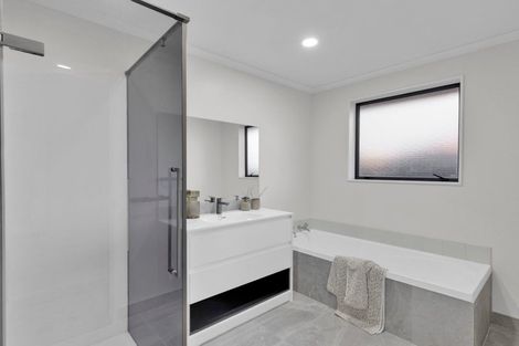 Photo of property in 5 Chancery Close, Hamilton East, Hamilton, 3216