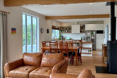 Photo of property in 249 Fifield Terrace, Opawa, Christchurch, 8023