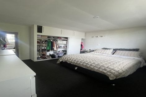 Photo of property in 2/52 Glen Road, Ranui, Auckland, 0612