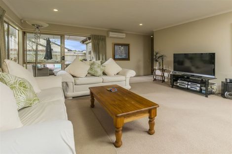 Photo of property in 29 Espalier Drive, Henderson, Auckland, 0612