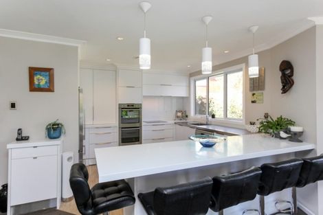 Photo of property in 423 Devon Street East, Strandon, New Plymouth, 4312