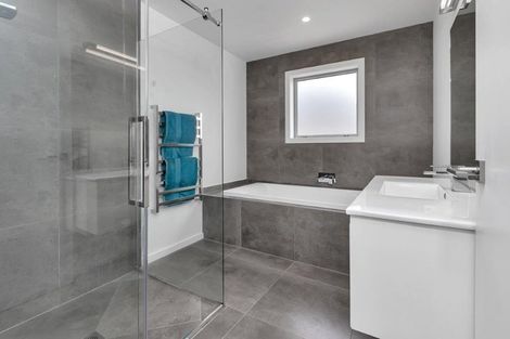 Photo of property in 68 Stace Hopper Drive, One Tree Point, 0118