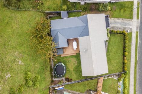 Photo of property in 70 Fyvie Avenue, Tawa, Wellington, 5028