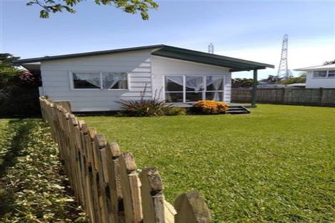 Photo of property in 16 Aurea Avenue, Pakuranga, Auckland, 2010