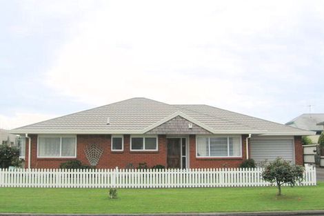 Photo of property in 27 Kulim Avenue, Otumoetai, Tauranga, 3110