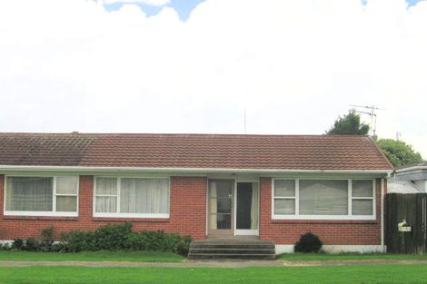 Photo of property in 1 Kingswood Road, Papatoetoe, Auckland, 2025