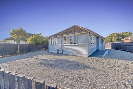 Photo of property in 22 Merrington Crescent, Aranui, Christchurch, 8061
