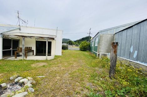 Photo of property in 4 Wakefield Street, Featherston, 5710