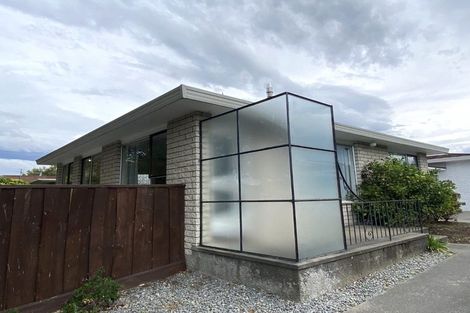 Photo of property in 1/21 Salford Avenue, Redwood, Christchurch, 8051