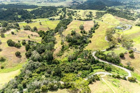 Photo of property in 135 Central Road, Mareretu, Maungaturoto, 0571