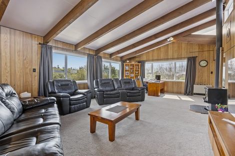 Photo of property in 41 Discovery Place, Marfell, New Plymouth, 4310
