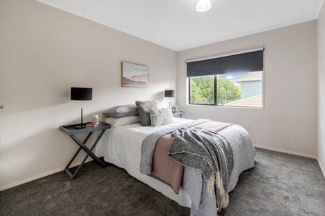 Photo of property in 1/42 Lexington Drive, Botany Downs, Auckland, 2010