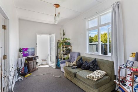 Photo of property in 46 Lyn Street, Lynmouth, New Plymouth, 4310