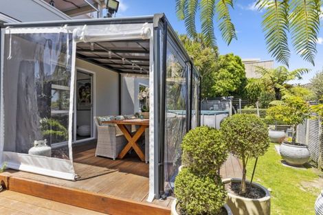 Photo of property in 115a Normandale Road, Normandale, Lower Hutt, 5010