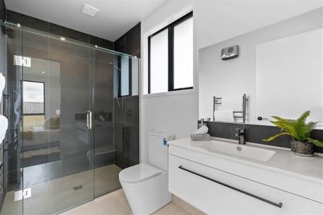 Photo of property in 21 Te Repo Drive, Halswell, Christchurch, 8025