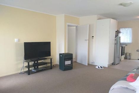 Photo of property in 1/99 Ireland Road, Mount Wellington, Auckland, 1060