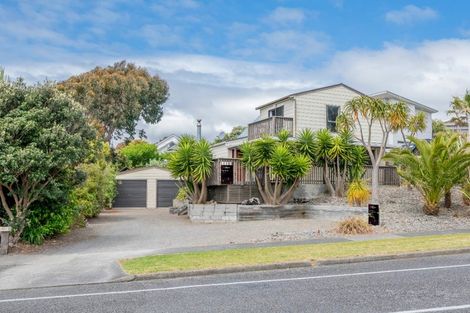 Photo of property in 20 Weggery Drive, Waikanae Beach, Waikanae, 5036