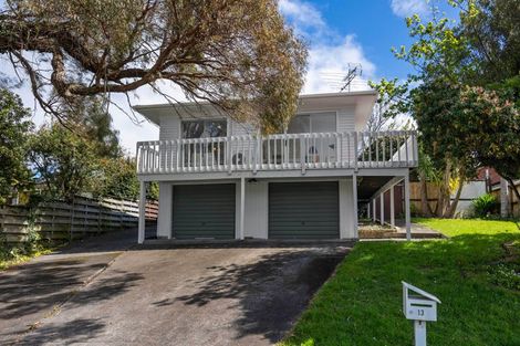 Photo of property in 13 Booralee Avenue, Botany Downs, Auckland, 2010