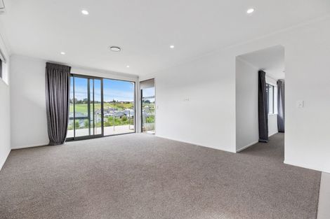 Photo of property in 30 Kiritiana Close, Pyes Pa, Tauranga, 3112