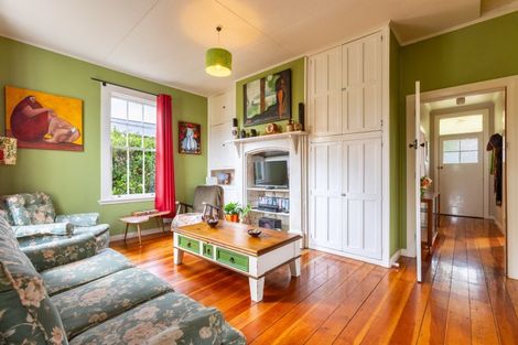 Photo of property in 3 Atkinson Street, Woodville, 4920