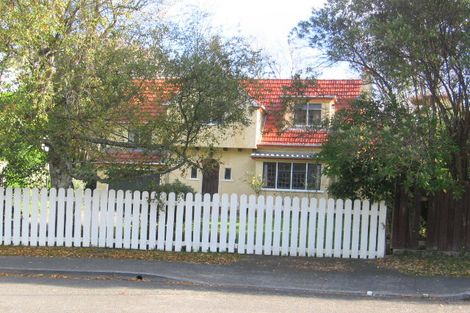 Photo of property in 9 Woodvale Grove, Fairfield, Lower Hutt, 5011