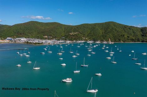 Photo of property in 21 Amelia Crescent, Waikawa, Picton, 7220