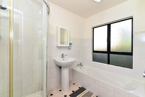 Photo of property in 40 Cromwell Drive, Fitzroy, Hamilton, 3206