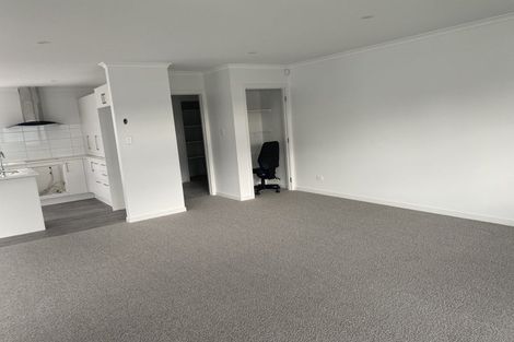 Photo of property in 2a Weber Place, Roslyn, Palmerston North, 4414