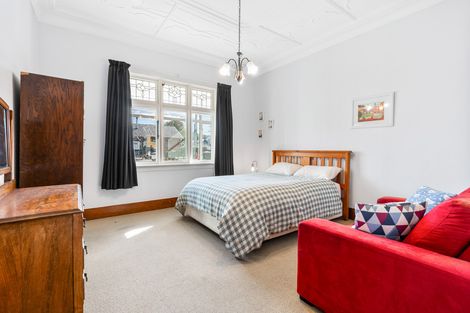 Photo of property in 265 Macandrew Road, Forbury, Dunedin, 9012