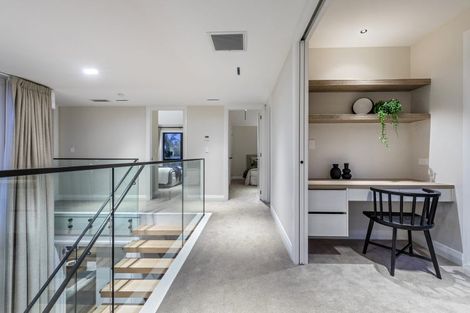 Photo of property in 1a Tiri Road, Takapuna, Auckland, 0620