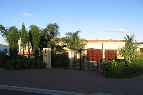 Photo of property in 19 Courtneys, West Harbour, Auckland, 0618