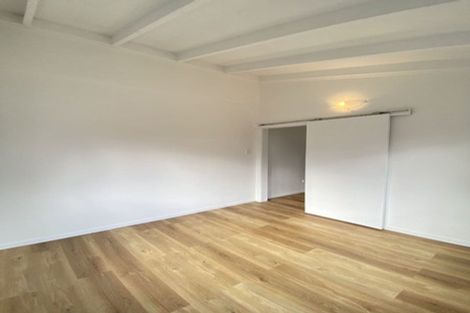 Photo of property in 53 Walmer Road, Point Chevalier, Auckland, 1022