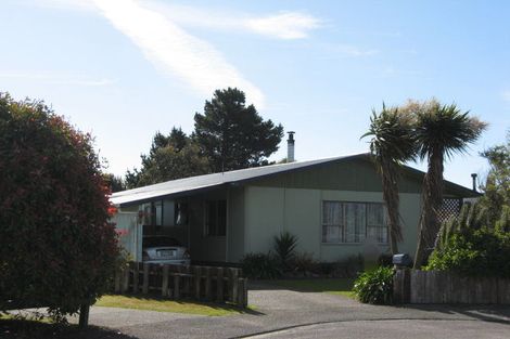 Photo of property in 11 Martin Place, Carters Beach, Westport, 7825