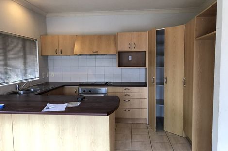 Photo of property in 1/5 Carole Crescent, Pakuranga, Auckland, 2010