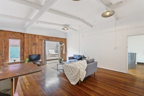 Photo of property in 43 Domett Street, Waitara, 4320