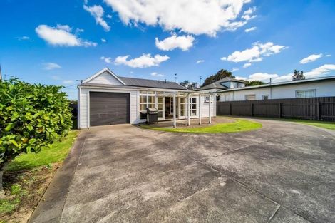Photo of property in 30 Collins Street, Hawera, 4610