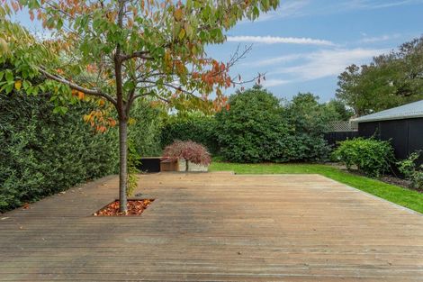 Photo of property in 35 Deepdale Street, Burnside, Christchurch, 8053