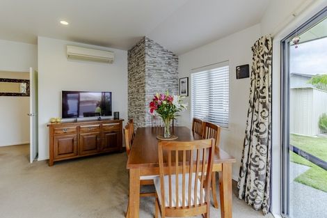 Photo of property in 17 Pania Place, Poraiti, Napier, 4112