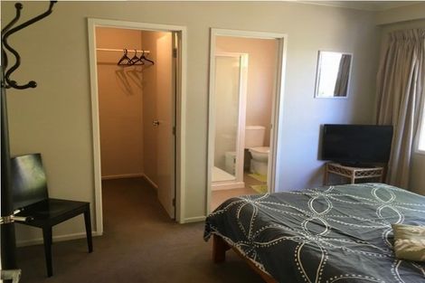 Photo of property in 14 Frye Crescent, Albert Town, Wanaka, 9305