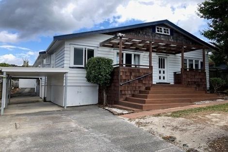 Photo of property in 10 Macnay Way, Murrays Bay, Auckland, 0630