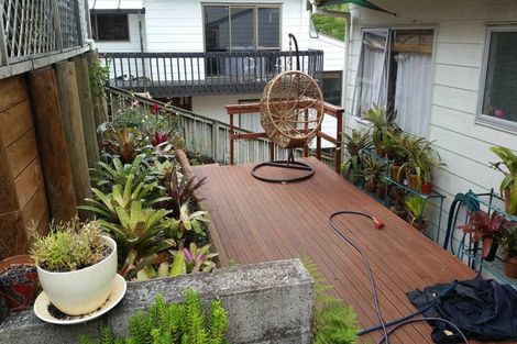 Photo of property in 70 Robbies Road, Shelly Park, Auckland, 2014
