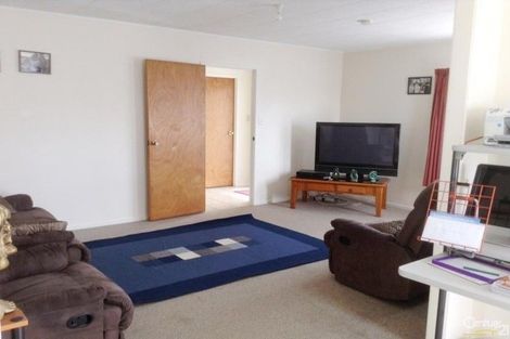 Photo of property in 75 Burundi Avenue, Clendon Park, Auckland, 2103