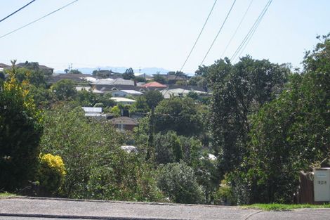 Photo of property in 2/121 Forrest Hill Road, Forrest Hill, Auckland, 0620