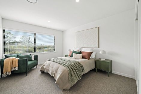 Photo of property in 9 Golden Fall Road, Hobsonville, 0616